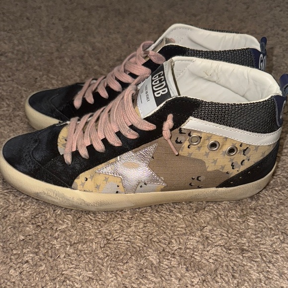 Golden Goose Black and Pink Midstars - Picture 2 of 3